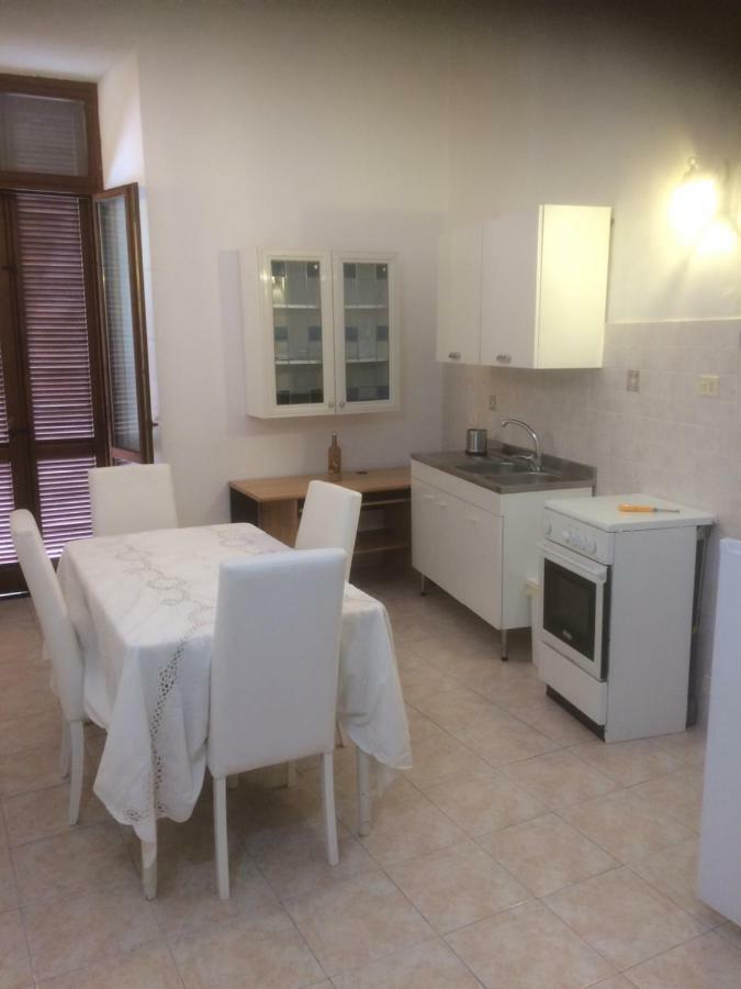 Whole Holiday Home Apartment Fantastic Civitavecchia Da Pamino & Priscilla Con Due Camere Letto! エクステリア 写真